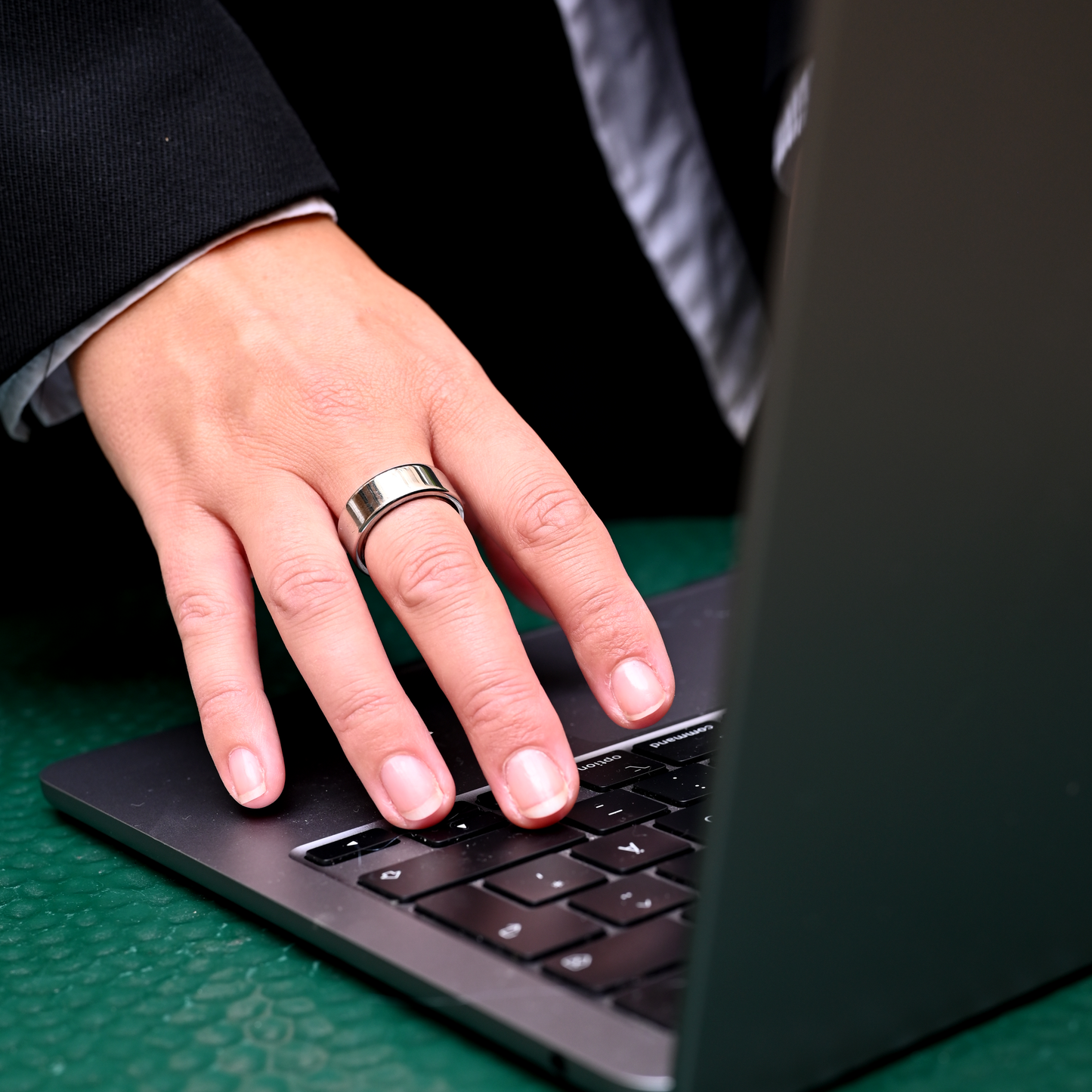 HAALE Smart Ring - Silver